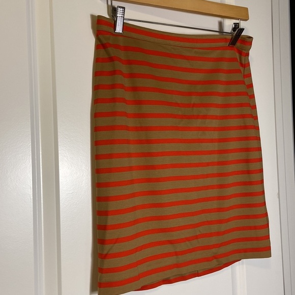 Fossil orange and khaki striped pencil skirt with exposed back zipper - Picture 4 of 9
